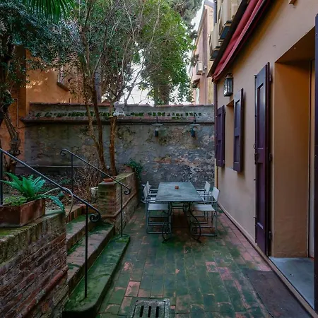 Aldrovandi, With Private Garden Apartament